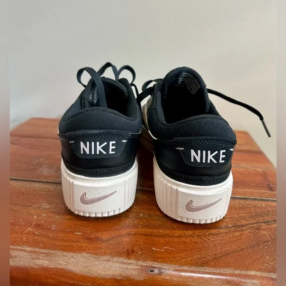 Women's Nike Court Legacy Lift Platform Sneakers in Black and Violet Size 10 - Picture 4 of 7